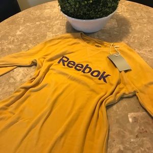 Reebok thermal NWT